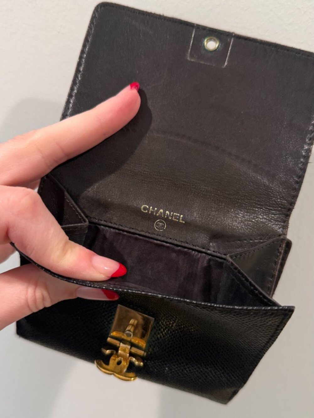 Vintage Chanel Black Caviar Leather CC Logo Compact Wallet Made in Italy - Picture 6 of 6